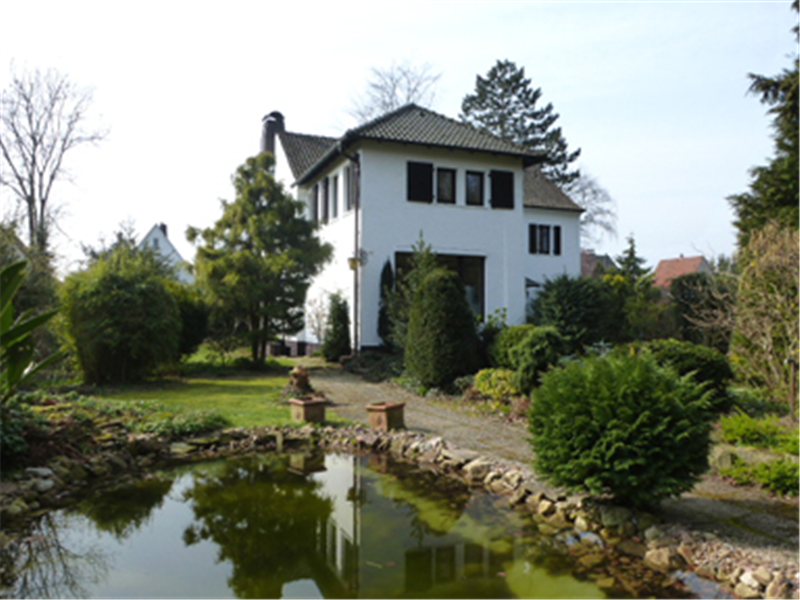 VERKAUFT - EIN KLEINES PARADIES SUCHT NEUE BEWOHNER! Wunderschöne Villa mit Traumgarten,