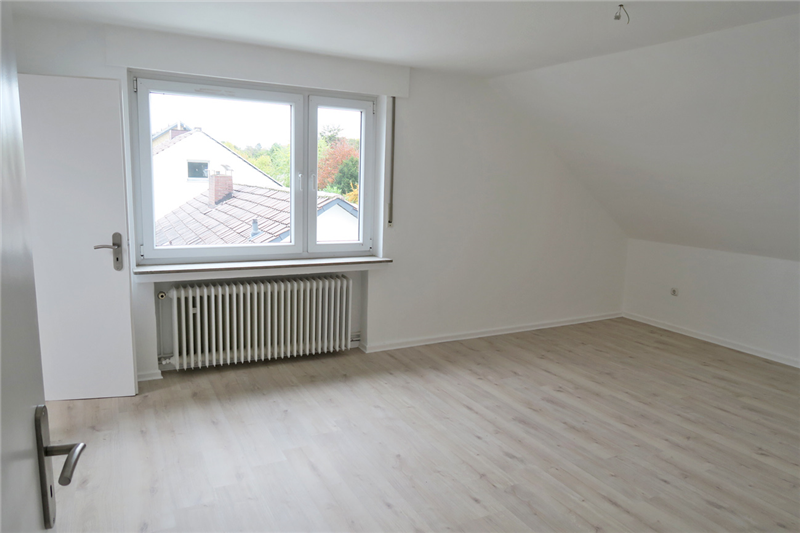 Helle und moderne 3 Zimmer-Dachgeschoss-Wohnung  in Bad Oeynhausen – Südstadt / Nähe Herzzentrum
