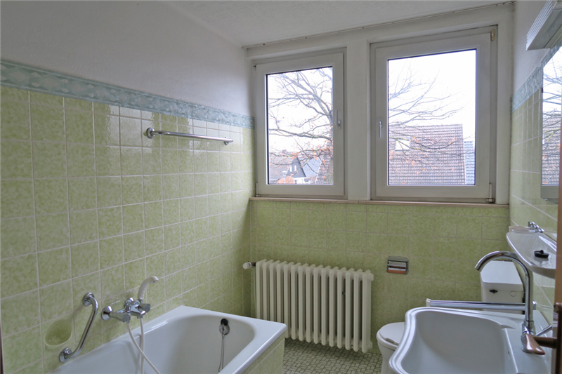 Helle und gepflegte 3 Zimmer-Wohnung mit Süd-/Westbalkon in Bad Oeynhausen - Rehme
