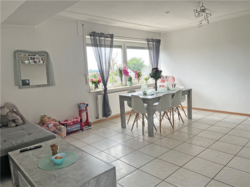 Helle und moderne 2,5 Zimmer-Wohnung mit Balkon und Stellplatz  in Löhne-Ort