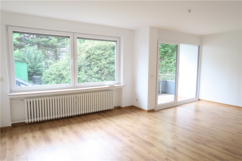 Helle 2 Zimmer-Wohnung mit EBK und Pkw-Stellplatz in Bad Oeynhausen - Innenstadt