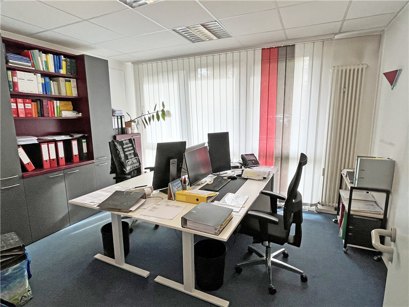Großzügige und hell Bürofläche über 2 Etagen in Bad Oeynhausen - Rehme
