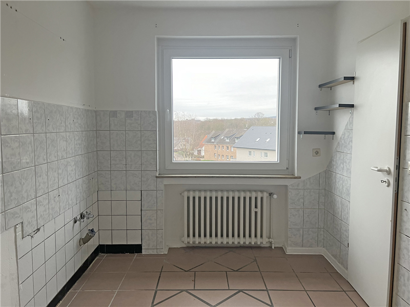 Großzügige und helle 4 Zimmer-Wohnung mit Balkon und PKW-Stellplatz  in Löhne – Gohfeld