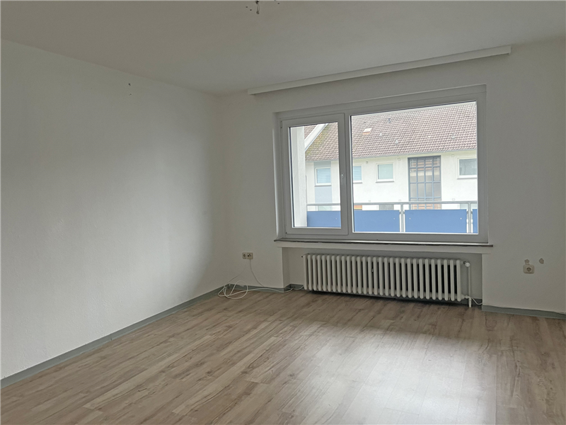 Großzügige und helle 4 Zimmer-Wohnung mit Balkon und PKW-Stellplatz  in Löhne – Gohfeld