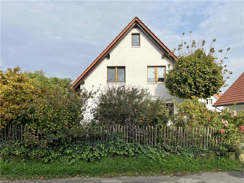 Helles Einfamilienhaus mit Einbauküche