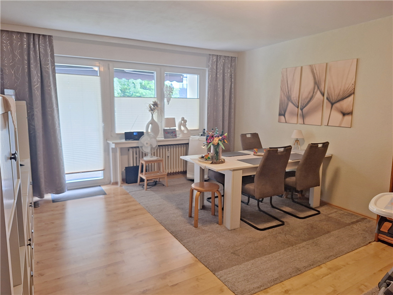 Helle 4,5 Zimmer-Wohnung mit Balkon in Bad Oeynhausen-Lohe