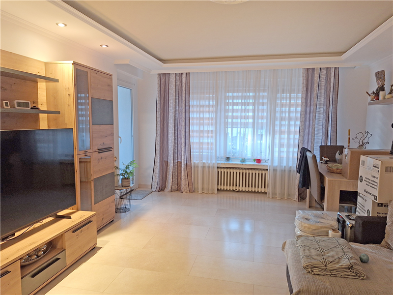 Großzügige und helle 3 Zimmer-Wohnung mit Terrasse und PKW-Stellplatz in Löhne – Gohfeld 