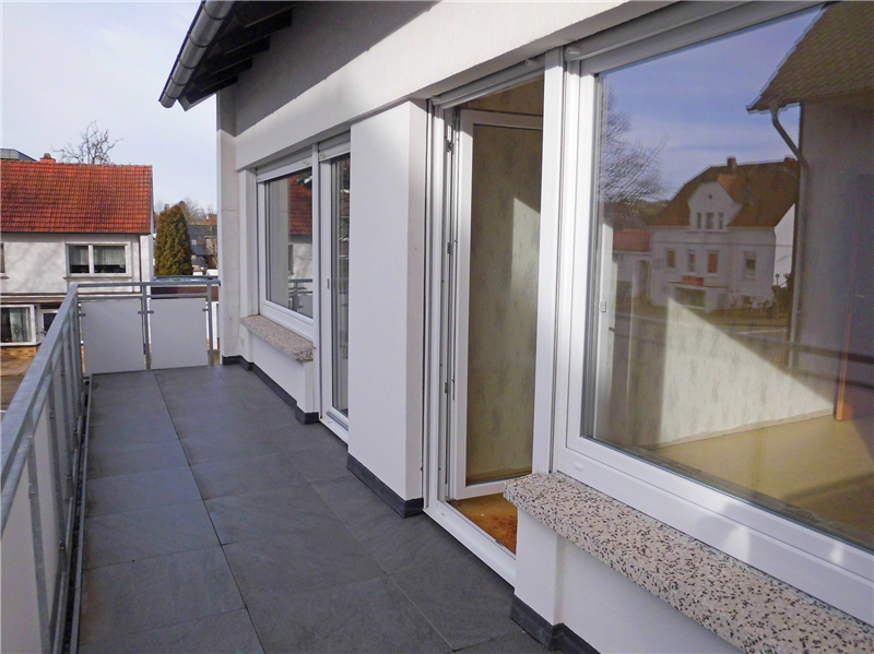 Helle 2 Zimmer-Wohnung mit Einbauküche und großem Südbalkon